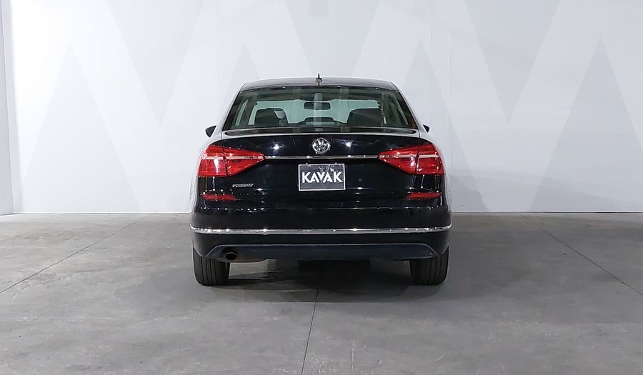 Volkswagen Passat 2.5 COMFORTLINE Sedan 2016