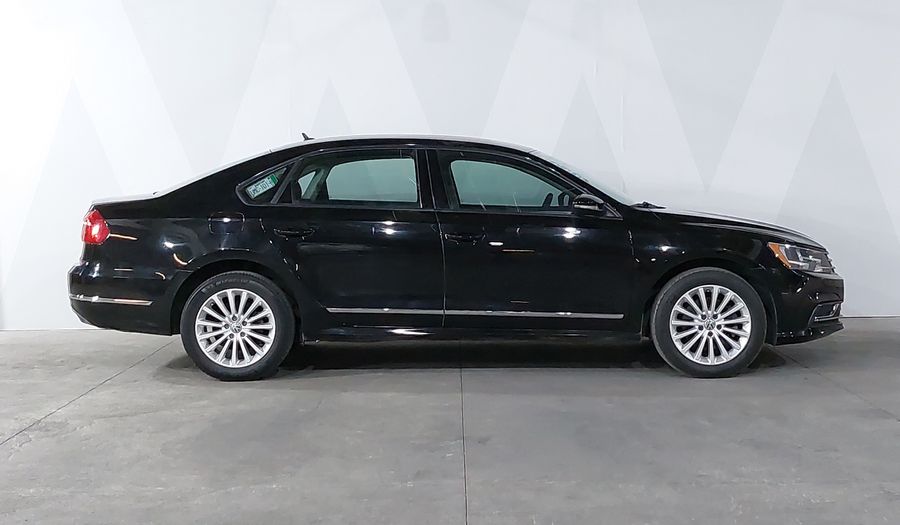 Volkswagen Passat 2.5 COMFORTLINE Sedan 2016