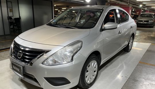 Nissan • Versa