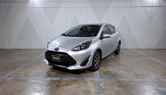 Toyota • Prius C