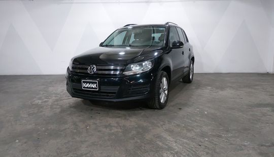 Volkswagen • Tiguan