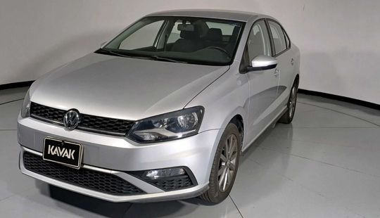 Volkswagen • Vento