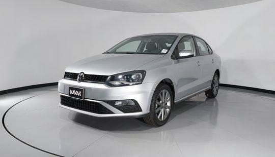 Volkswagen • Vento