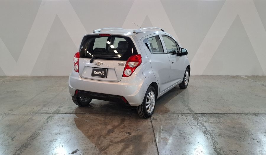 Chevrolet Spark 1.4 LTZ C MT Hatchback 2017