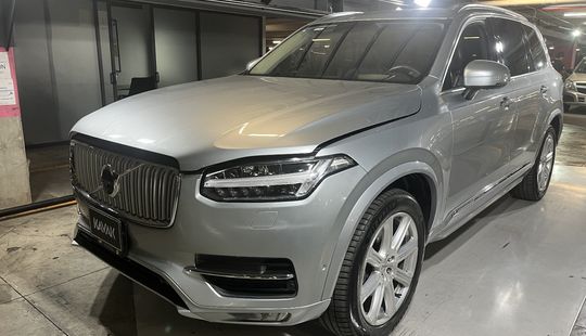 Volvo • XC90