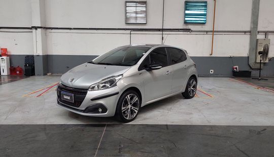 Peugeot • 208