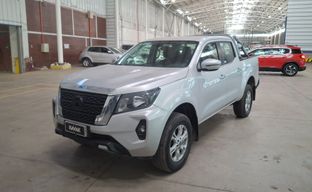 Nissan • Navara