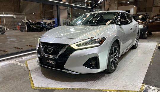 Nissan • Maxima