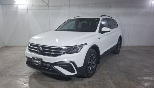 Volkswagen • Tiguan