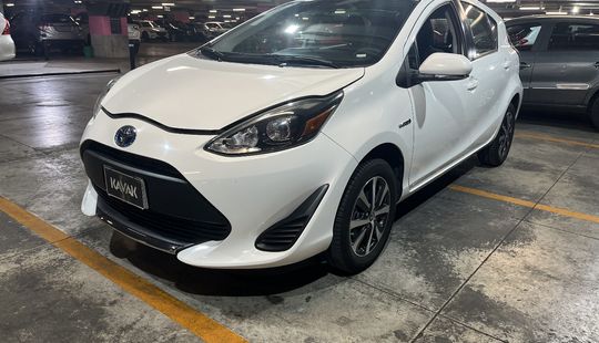 Toyota • Prius C