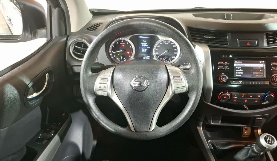 Nissan Np300 2.5 LE TM AC Pickup 2018