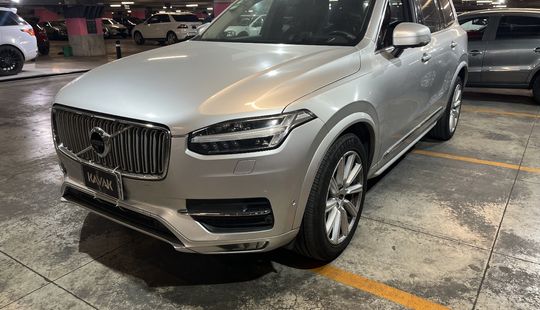 Volvo • XC90