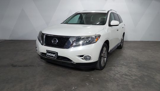 Nissan • Pathfinder