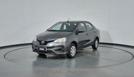 Toyota • Etios