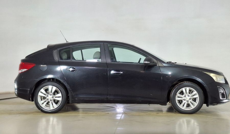 Chevrolet Cruze 2.0 DIESEL LT Hatchback 2015