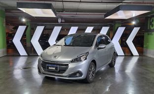 Peugeot • 208