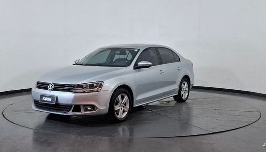 Volkswagen Vento 2.5 LUXURY-2011