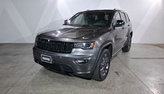 Jeep • Grand Cherokee