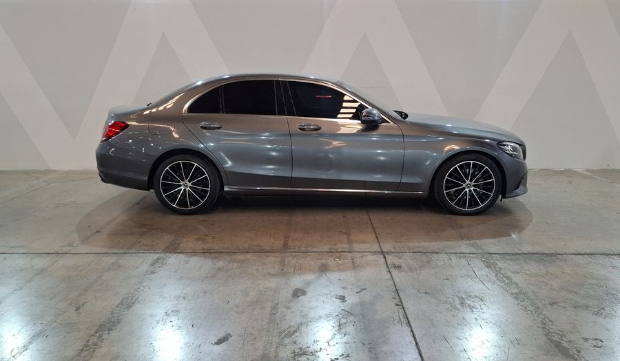 Mercedes Benz Clase C 2.0 200 SPORT AUTO Sedan 2019