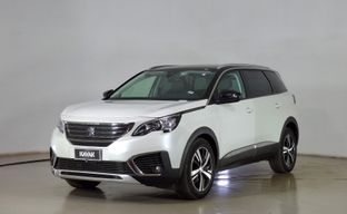 Peugeot • 5008