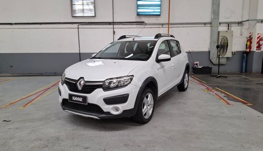 Renault • Sandero Stepway