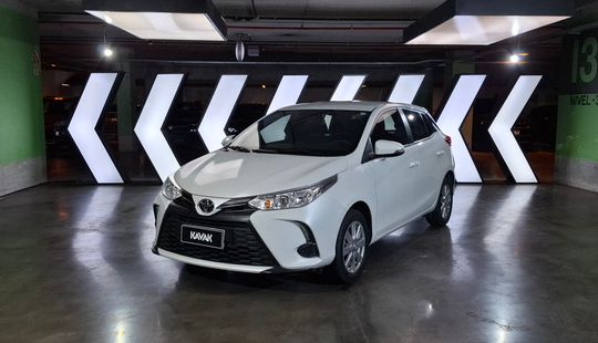 Toyota • Yaris