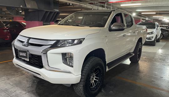 Mitsubishi • L200