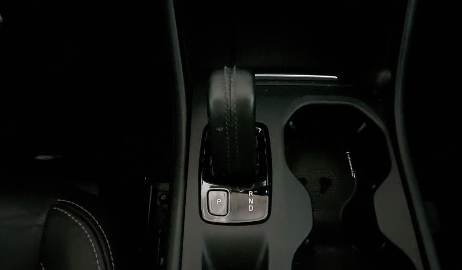 Volvo Xc40 2.0 T4 MOMENTUM AUTO Suv 2021