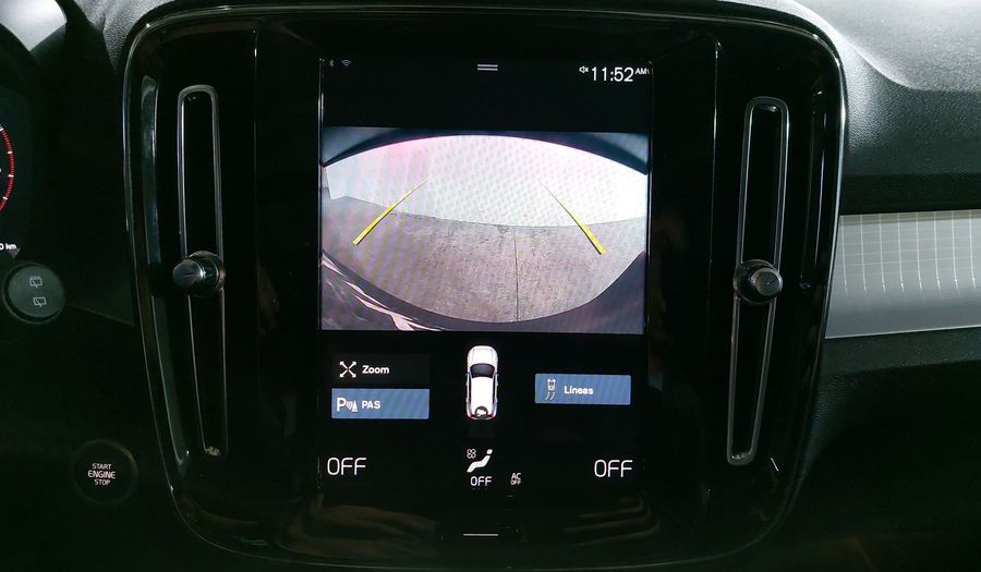 Volvo Xc40 2.0 T4 MOMENTUM AUTO Suv 2021