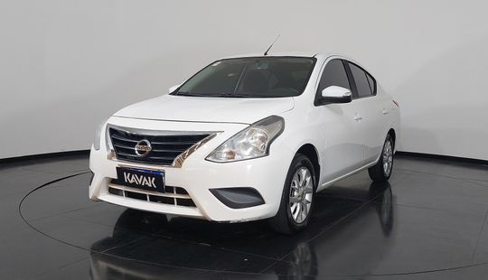 Nissan • Versa