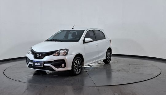 Toyota • Etios
