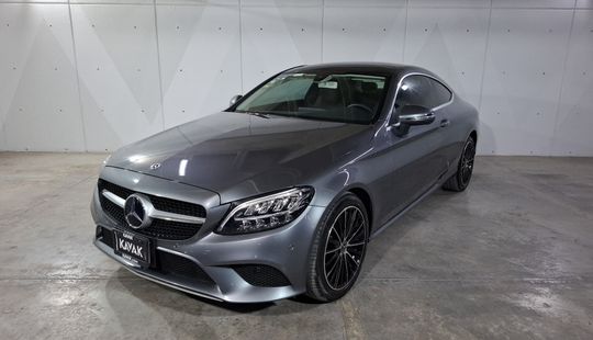 Mercedes Benz • Clase C