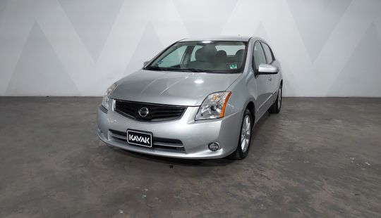 Nissan • Sentra