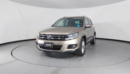 Volkswagen • Tiguan