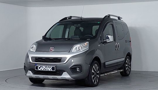 Fiat • Fiorino Combi