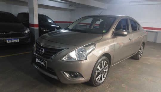 Nissan Versa SL-2018