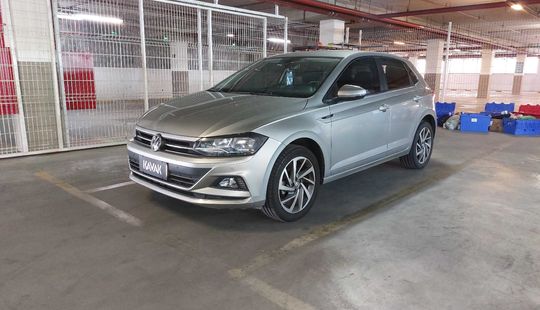 Volkswagen • Polo