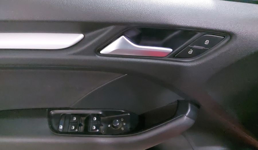 Audi A3 1.4 TFSI AMBIENTE S TRONIC Sedan 2016