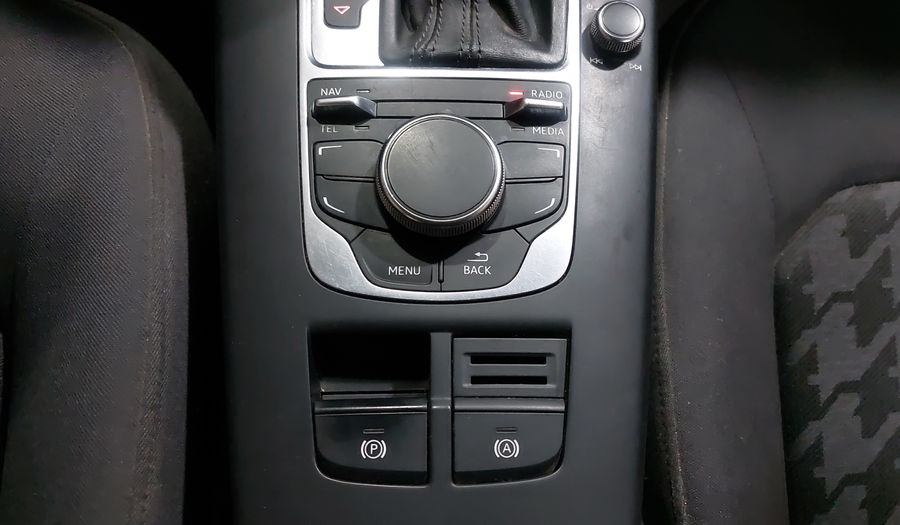 Audi A3 1.4 TFSI AMBIENTE S TRONIC Sedan 2016