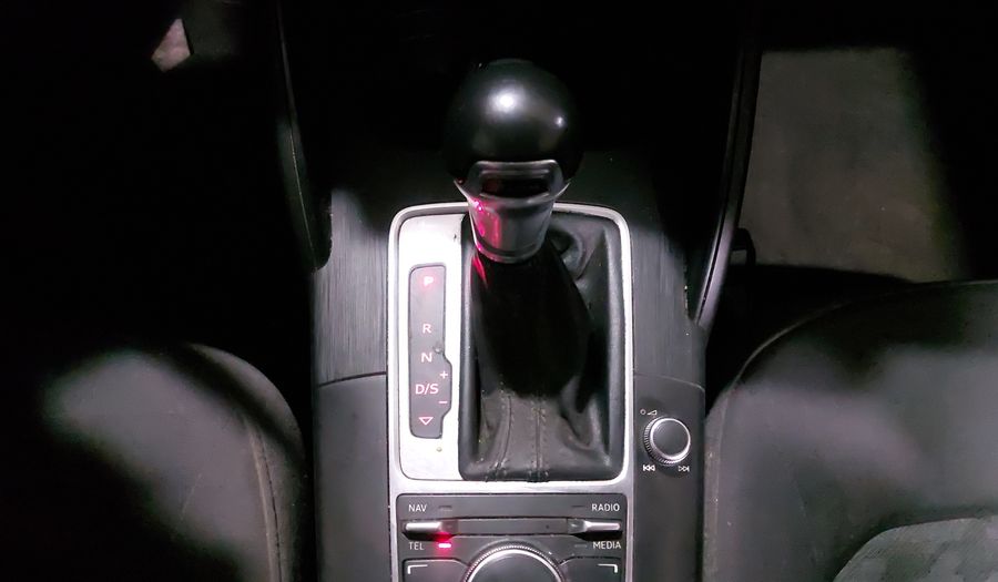 Audi A3 1.4 TFSI AMBIENTE S TRONIC Sedan 2016