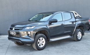 Mitsubishi • L200