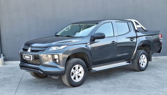 Mitsubishi • L200