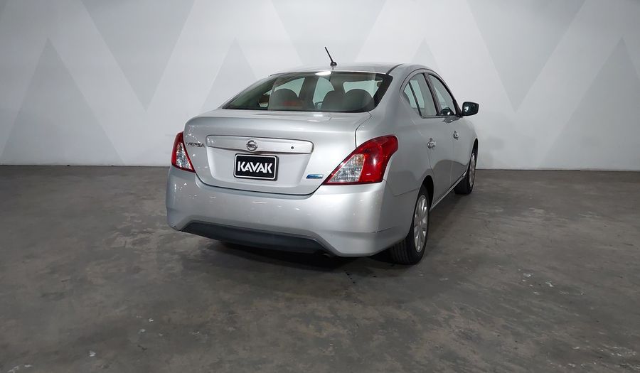 Nissan Versa 1.6 SENSE TA AC Sedan 2016