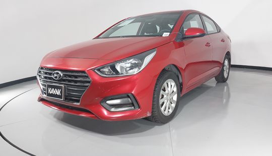 Hyundai • Accent