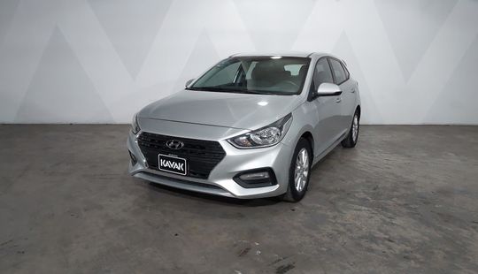 Hyundai • Accent