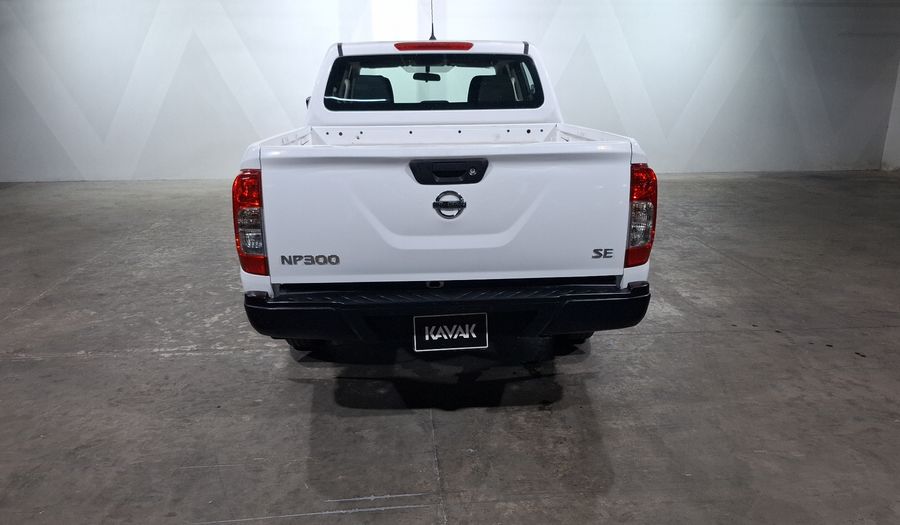 Nissan Np300 2.5 DOBLE CABINA S AC PAQ. SEG. Pickup 2020