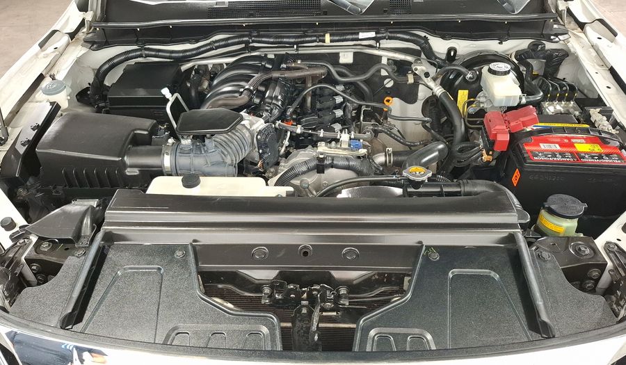 Nissan Np300 2.5 DOBLE CABINA S AC PAQ. SEG. Pickup 2020