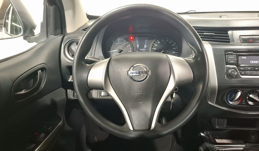 Nissan Np300 2.5 DOBLE CABINA S AC PAQ. SEG. Pickup 2020