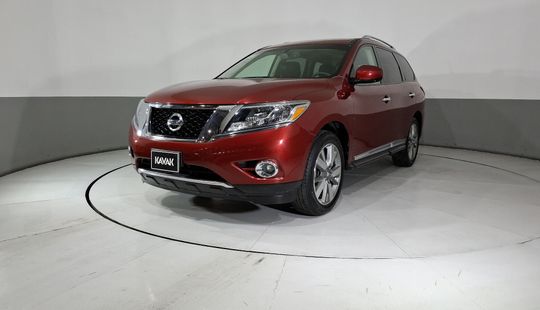 Nissan • Pathfinder