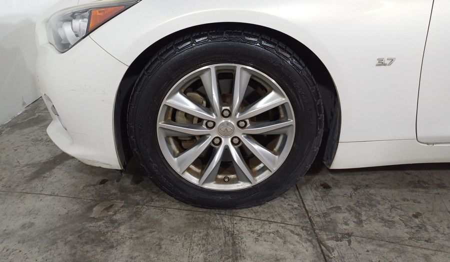 Infiniti Q50 3.7 PERFECTION AT Sedan 2015